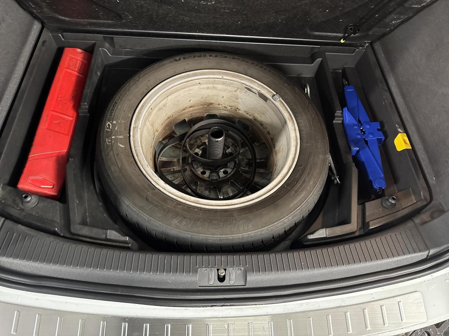 VOLKSWAGEN TOURAN 2015