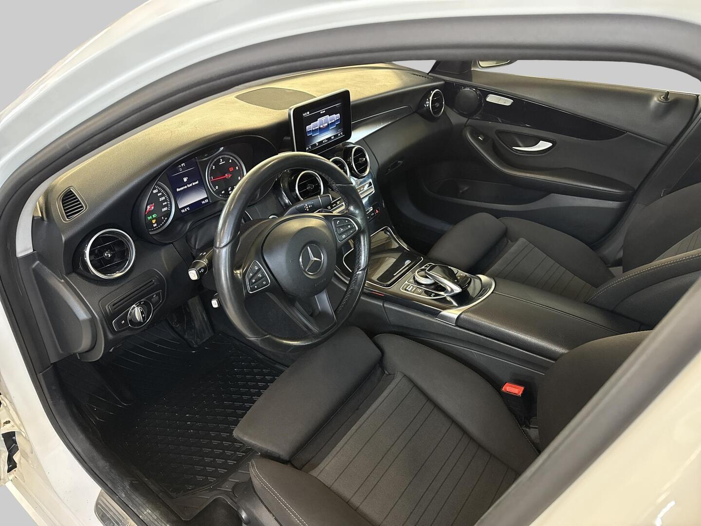 MERCEDES-BENZ C 2015