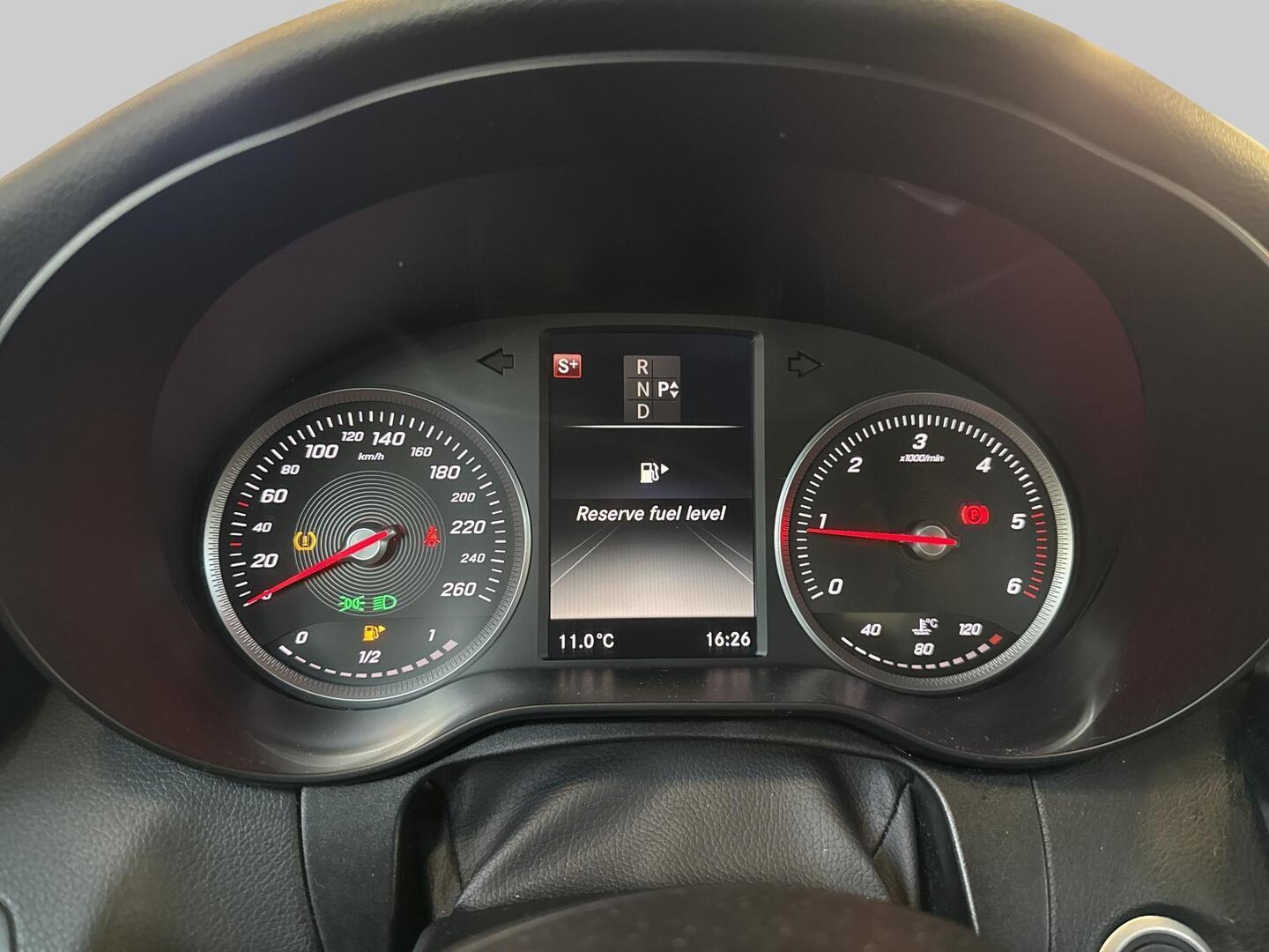 MERCEDES-BENZ C 2015