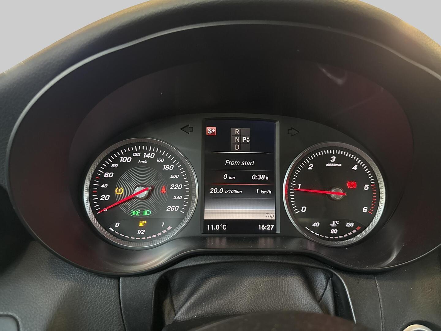 MERCEDES-BENZ C 2015