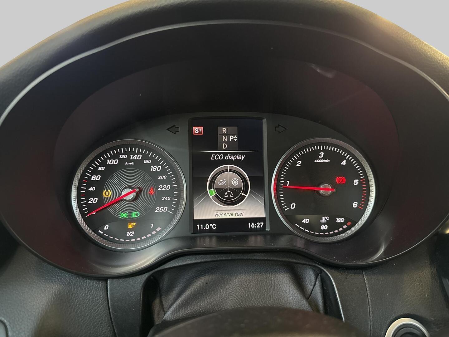MERCEDES-BENZ C 2015
