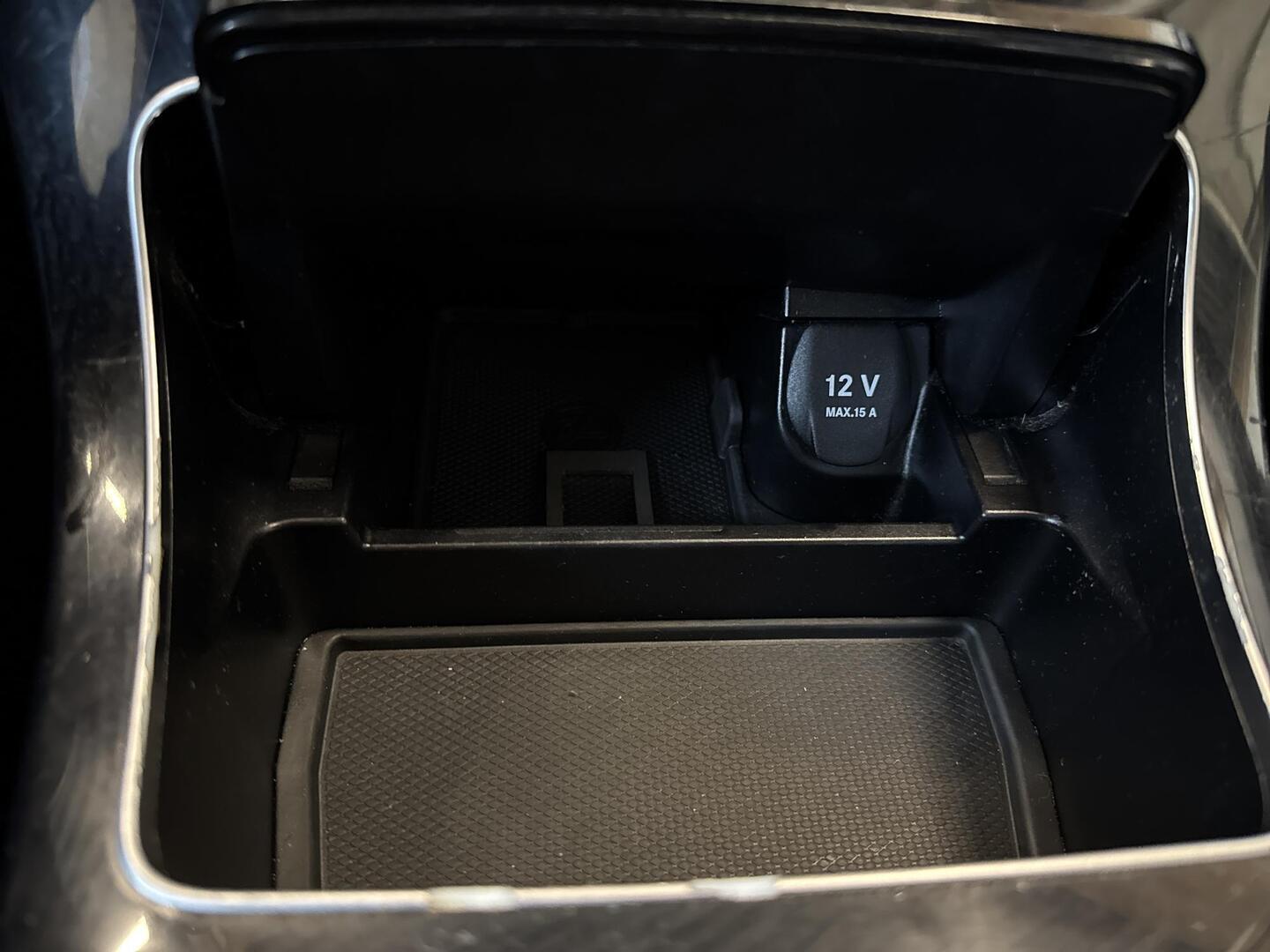 MERCEDES-BENZ C 2015