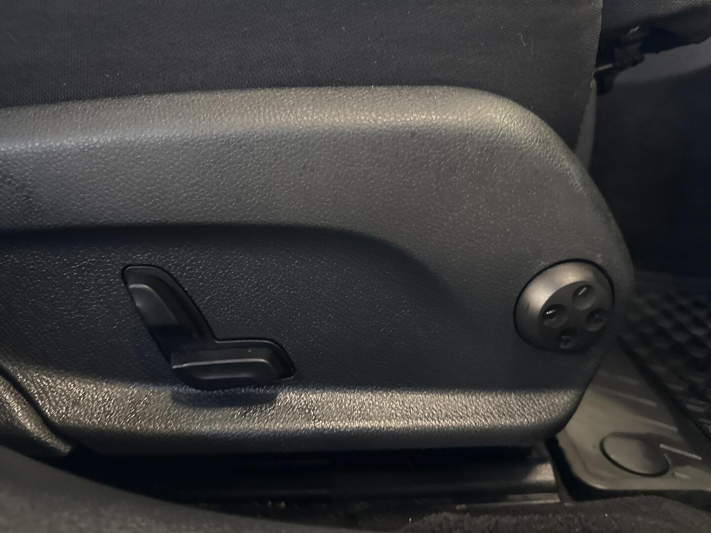 MERCEDES-BENZ C 2015