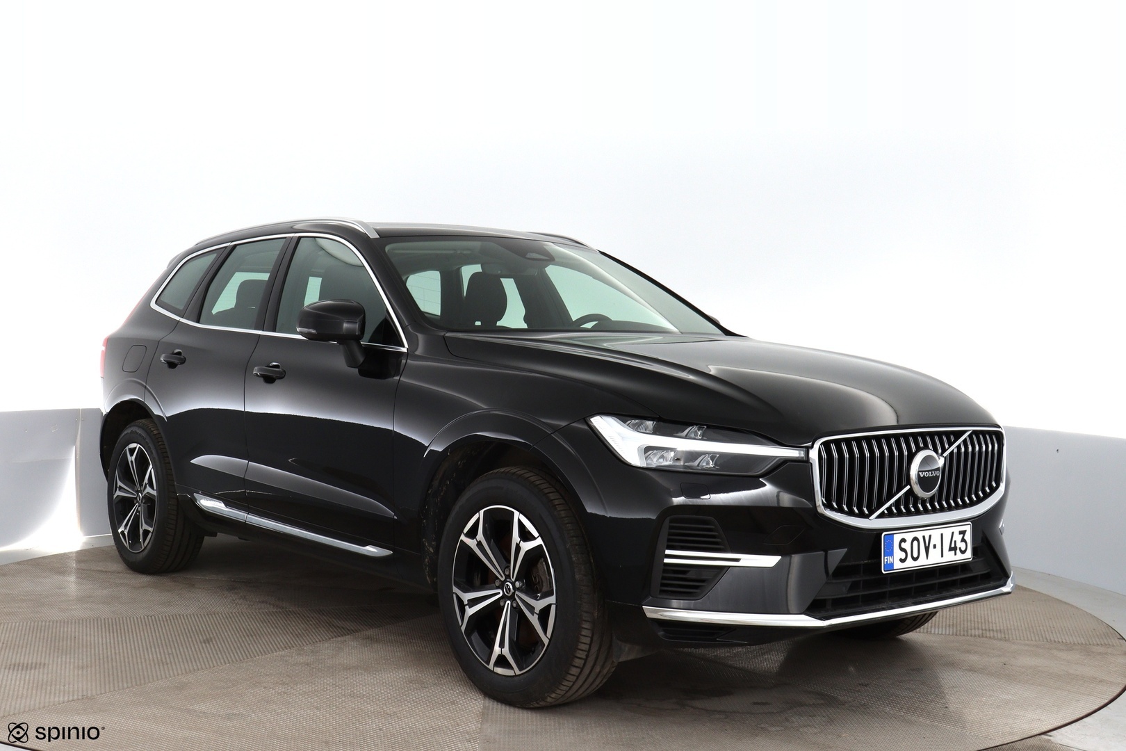 VOLVO XC60 2022