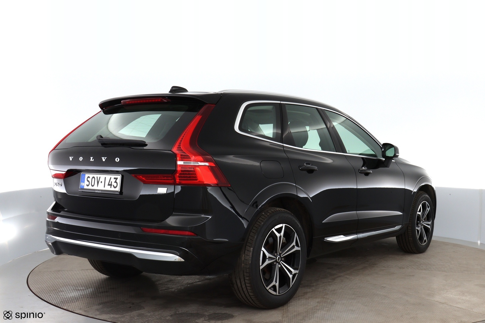 VOLVO XC60 2022