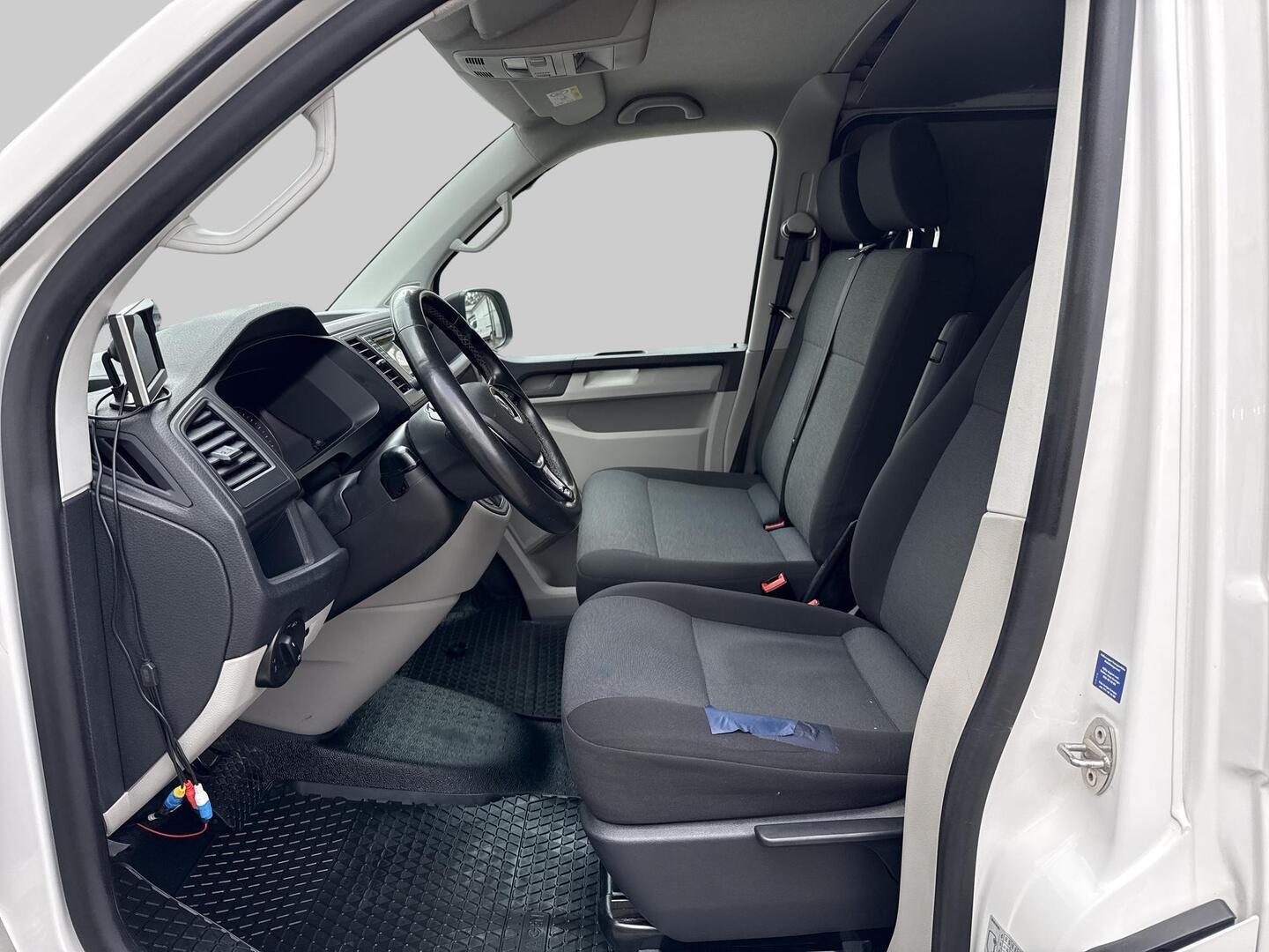 VOLKSWAGEN Transporter 2018