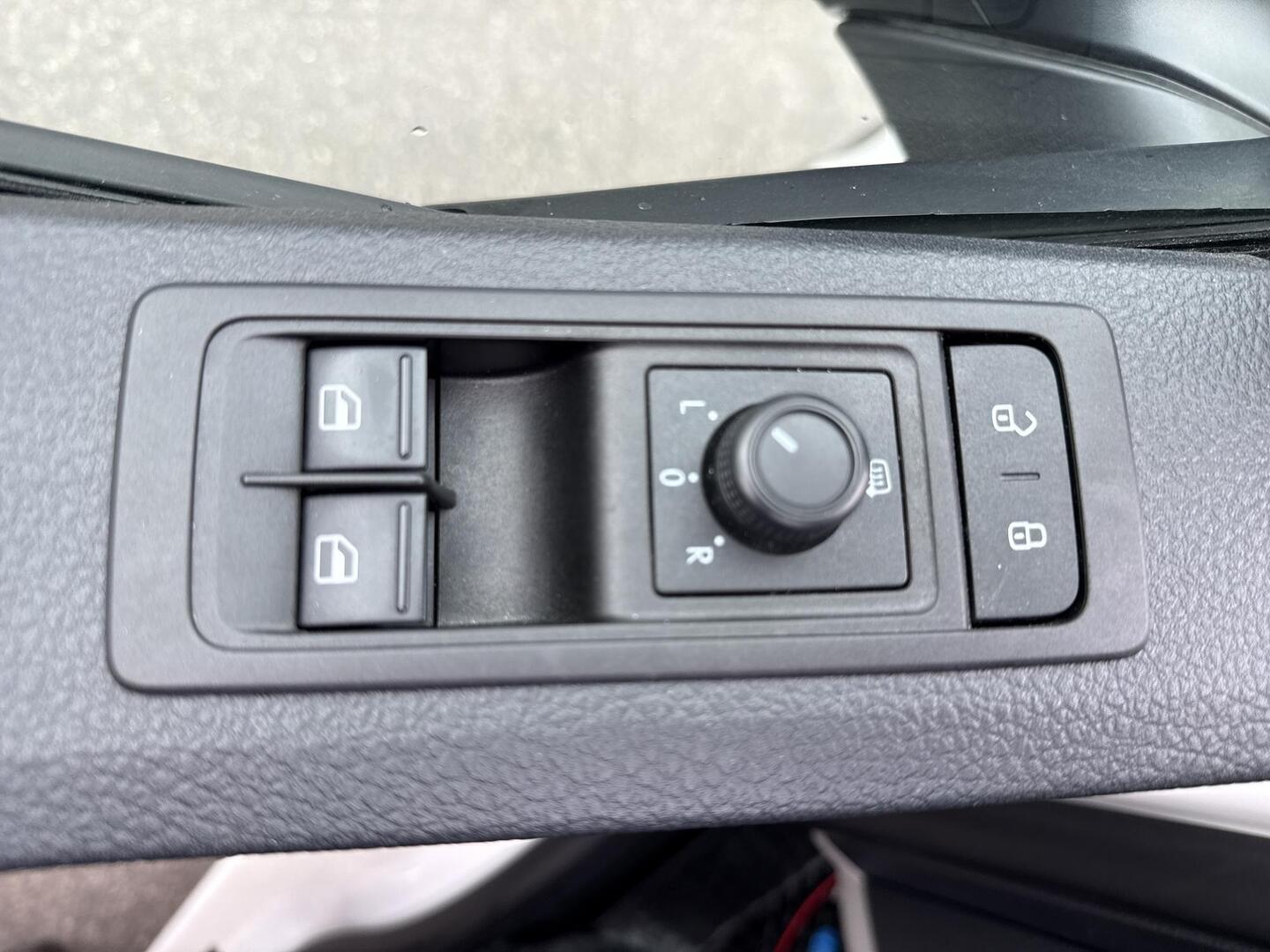 VOLKSWAGEN Transporter 2018