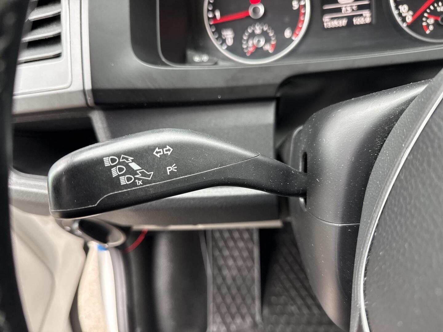 VOLKSWAGEN Transporter 2018