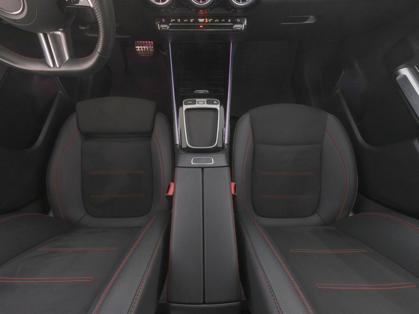 MERCEDES-BENZ EQB 2025