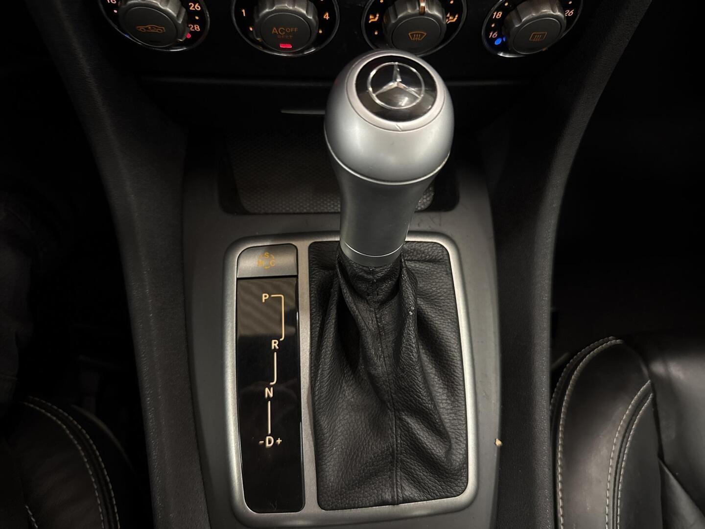 MERCEDES-BENZ SLK 2004