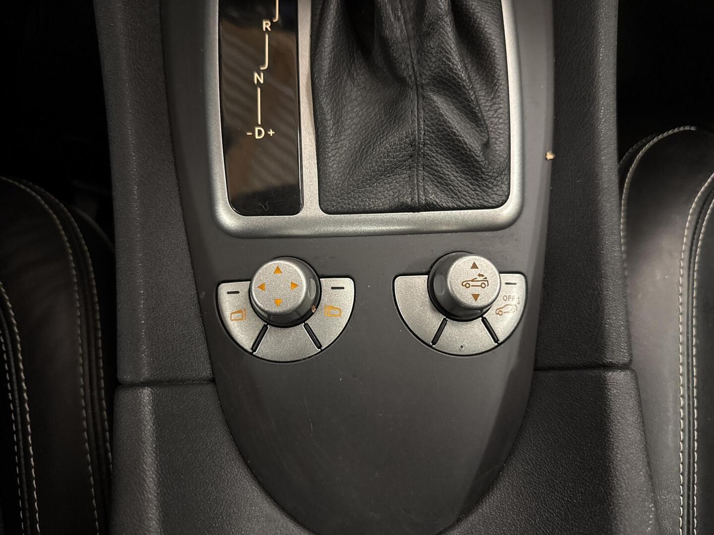 MERCEDES-BENZ SLK 2004