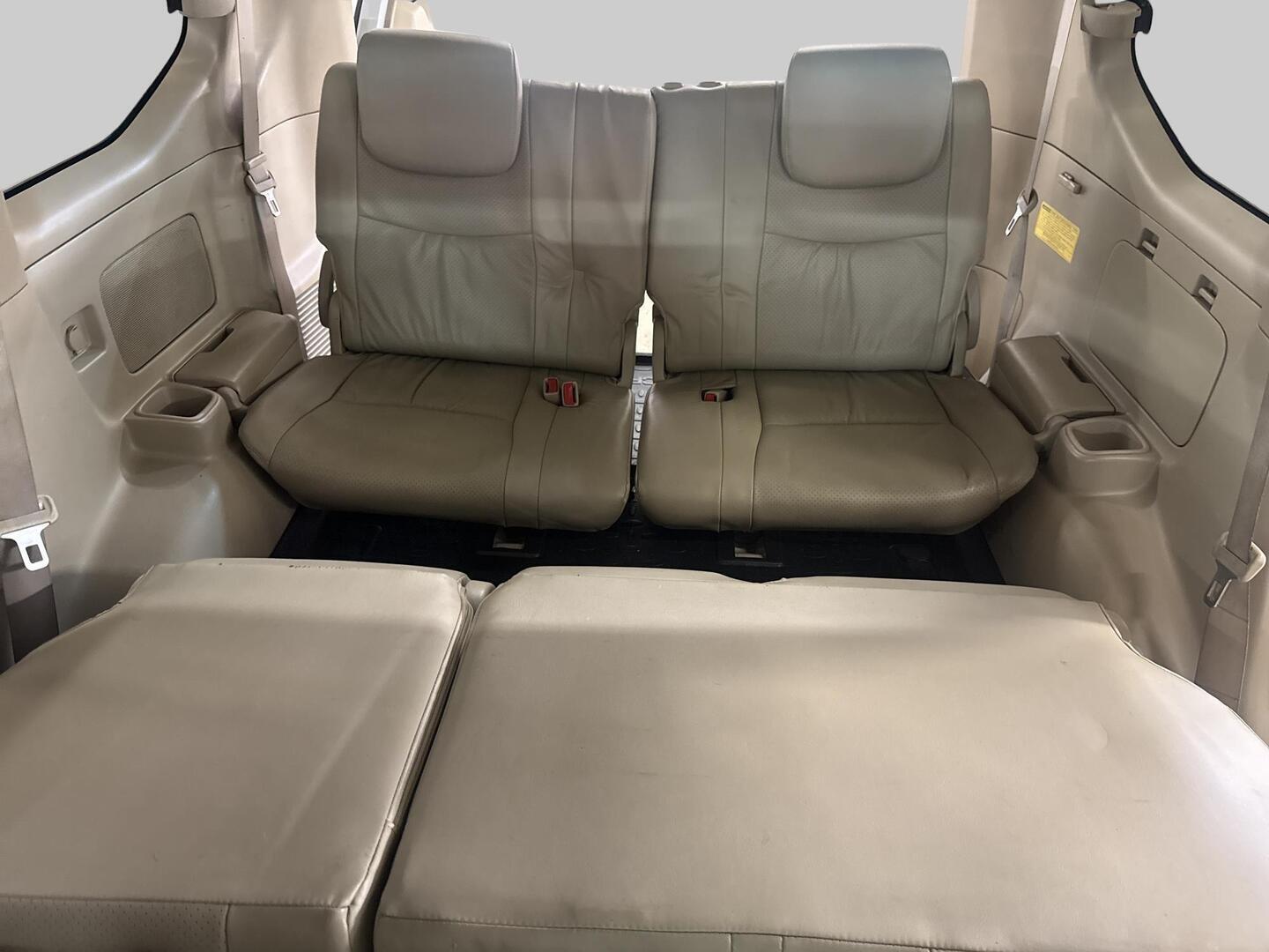TOYOTA Land Cruiser 2004