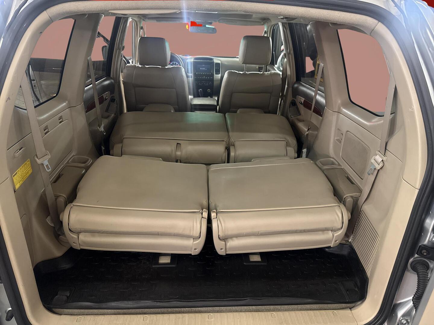 TOYOTA Land Cruiser 2004