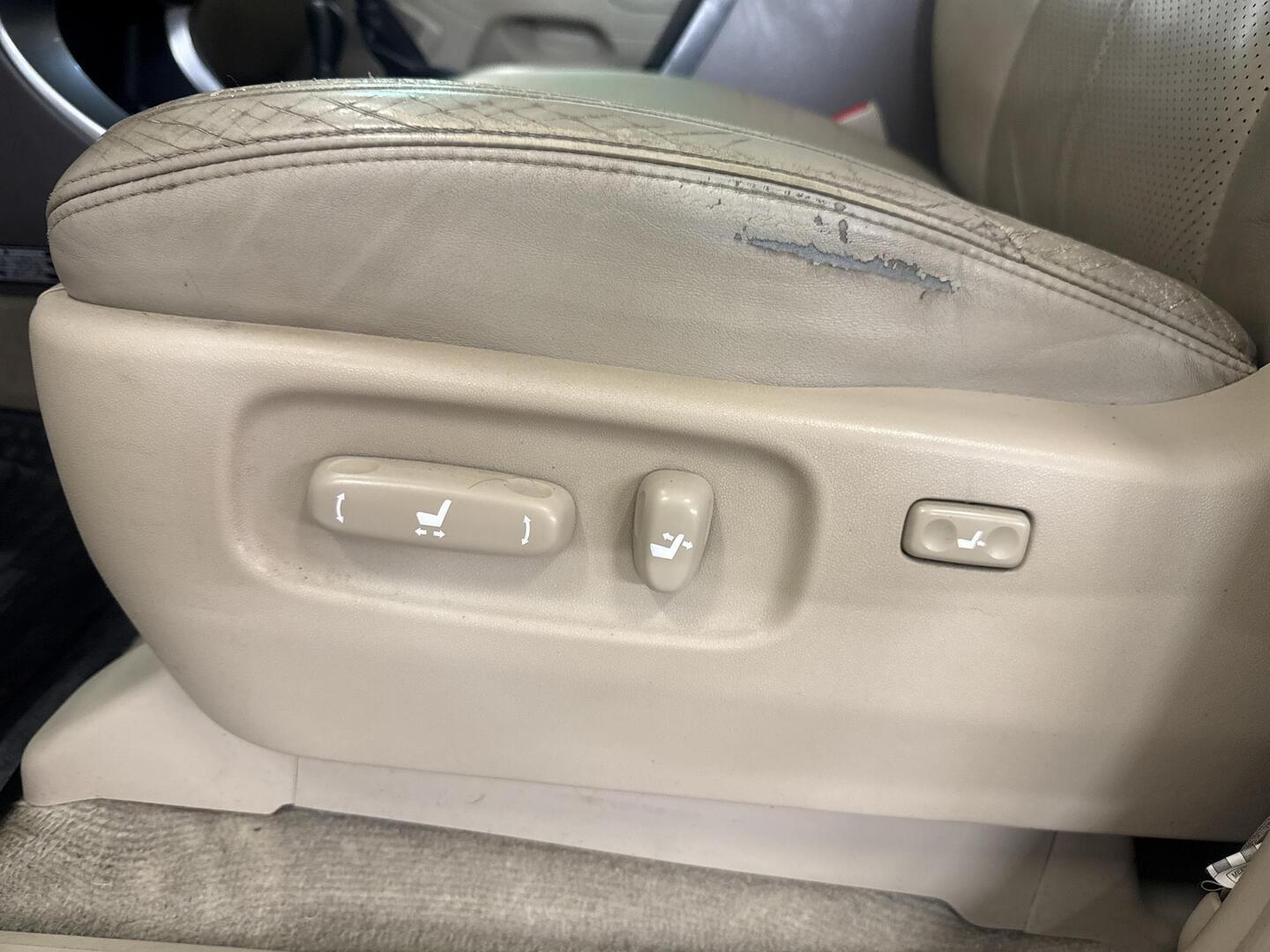 TOYOTA Land Cruiser 2004