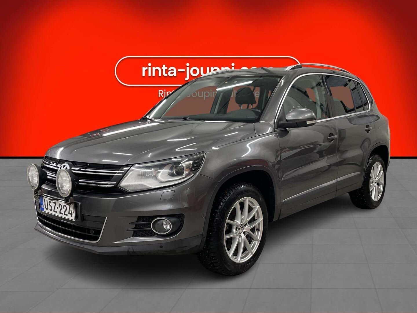 VOLKSWAGEN Tiguan 2012