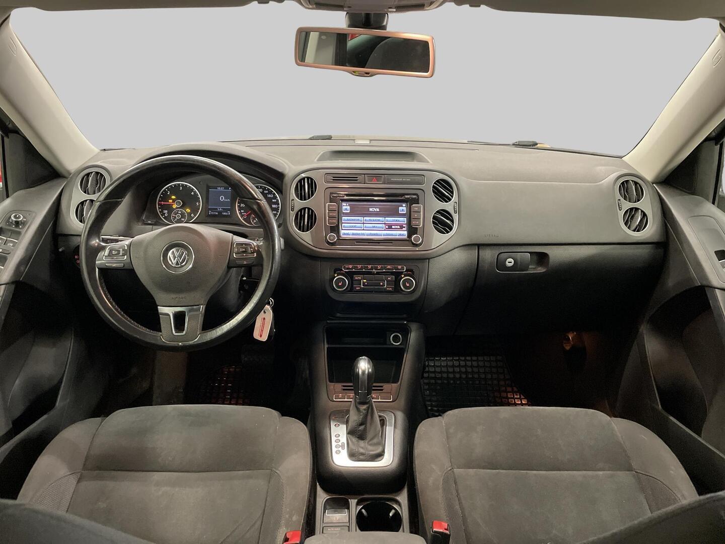 VOLKSWAGEN Tiguan 2012