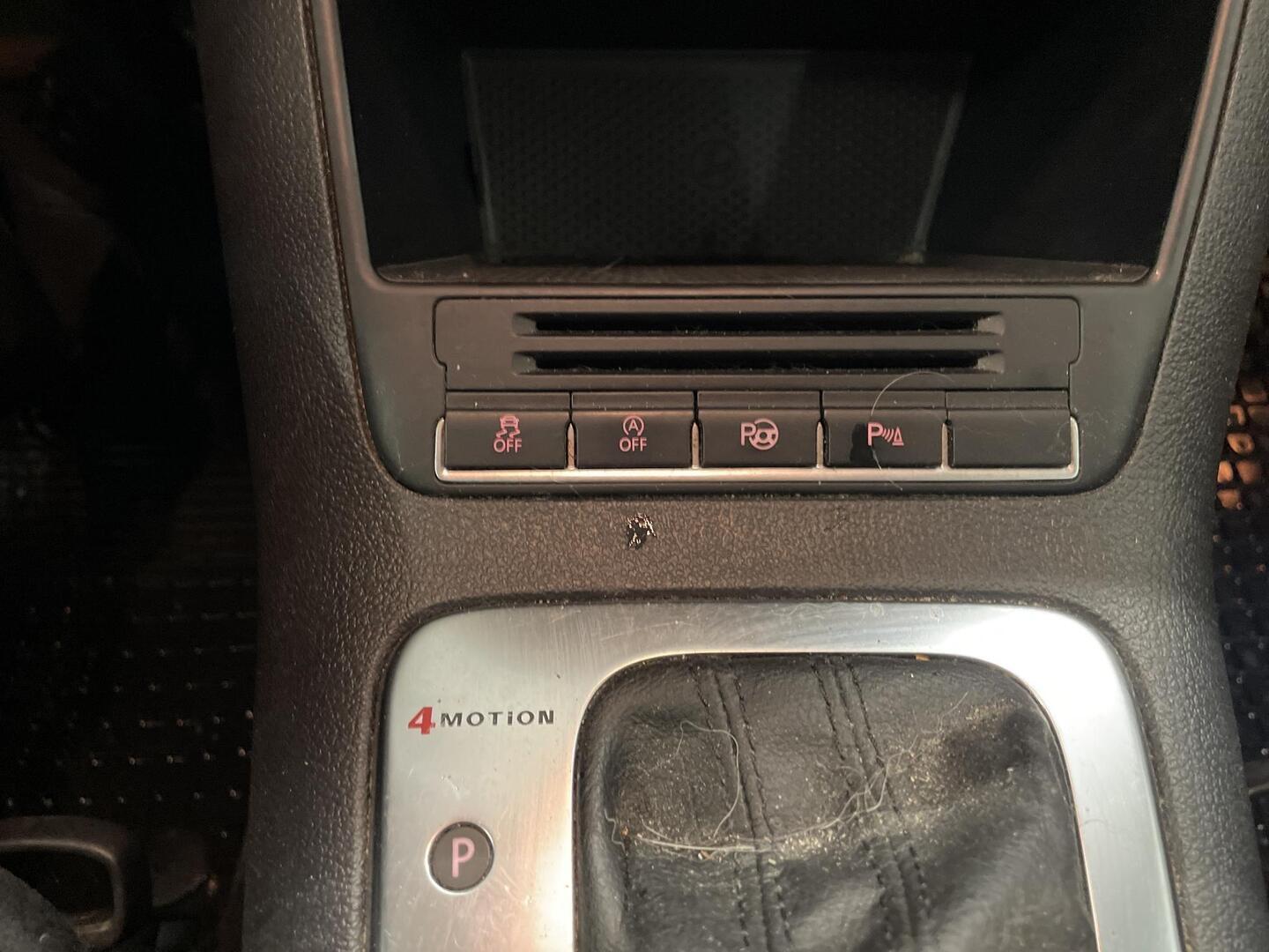 VOLKSWAGEN Tiguan 2012