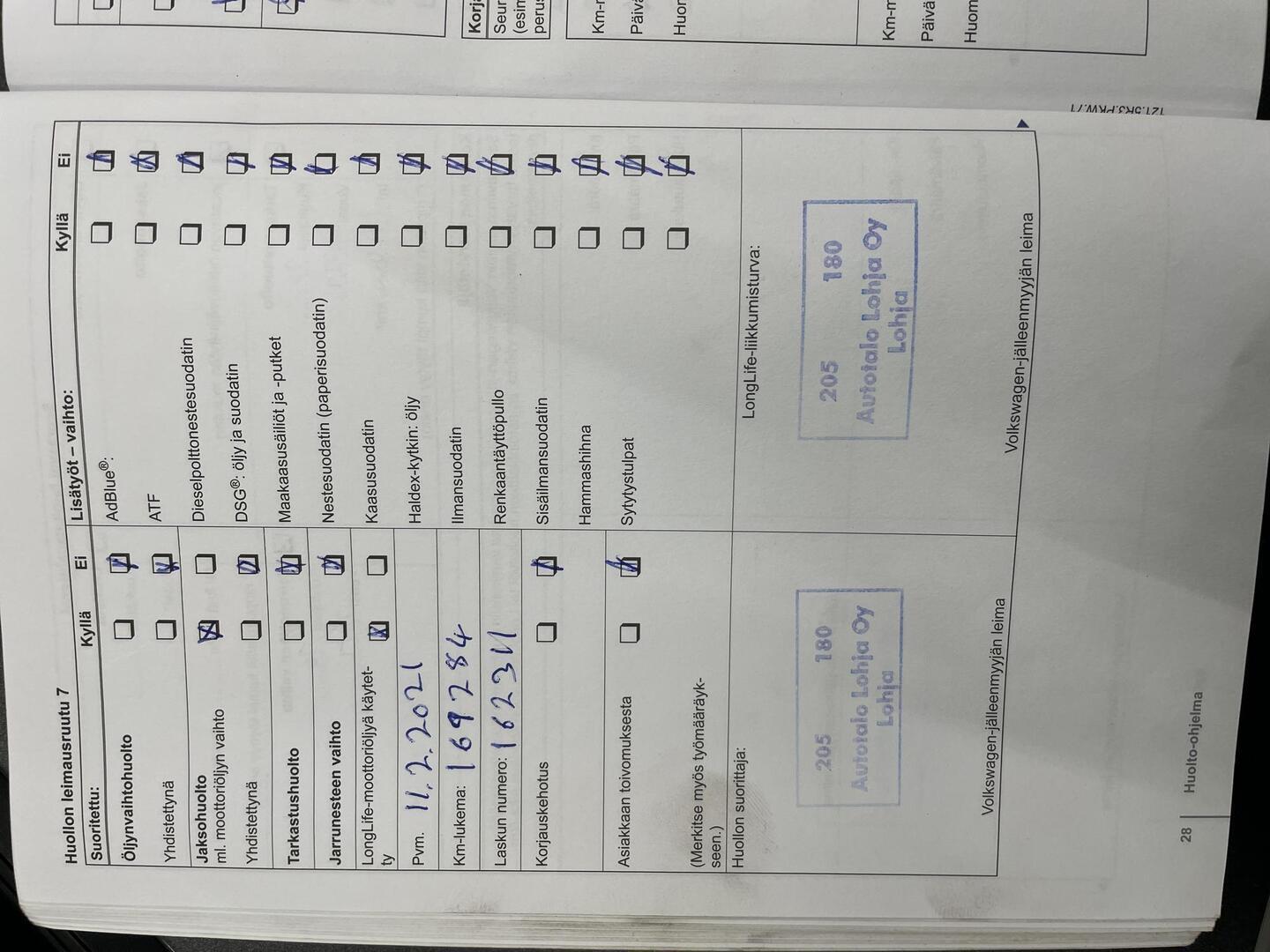 VOLKSWAGEN Tiguan 2012