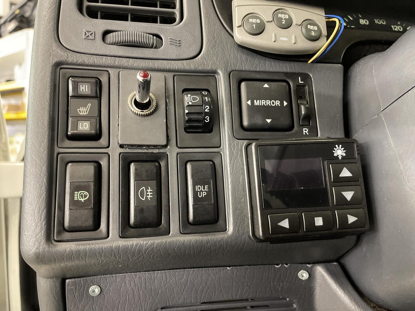 TOYOTA Hiace 2004