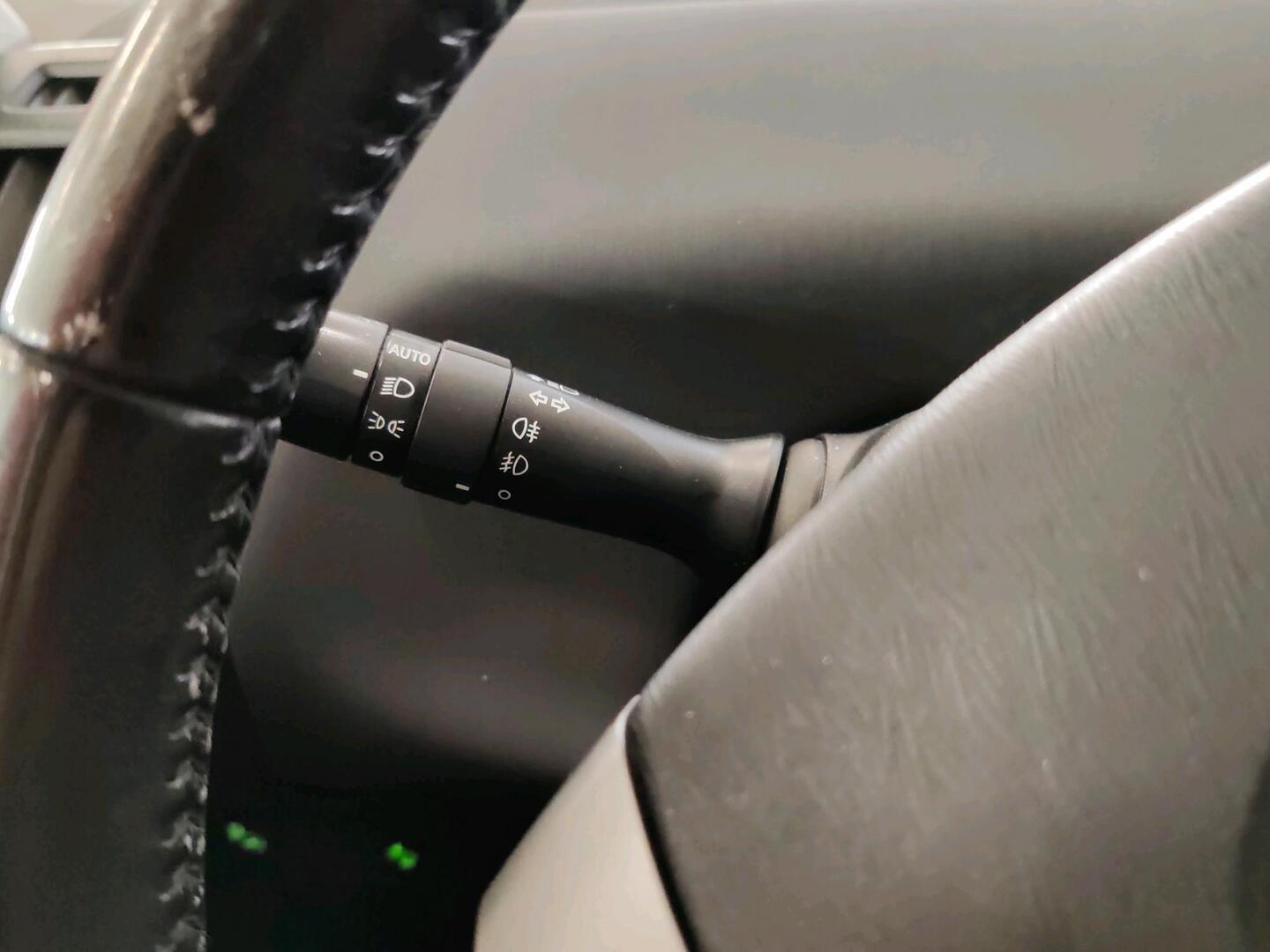TOYOTA Prius 2017