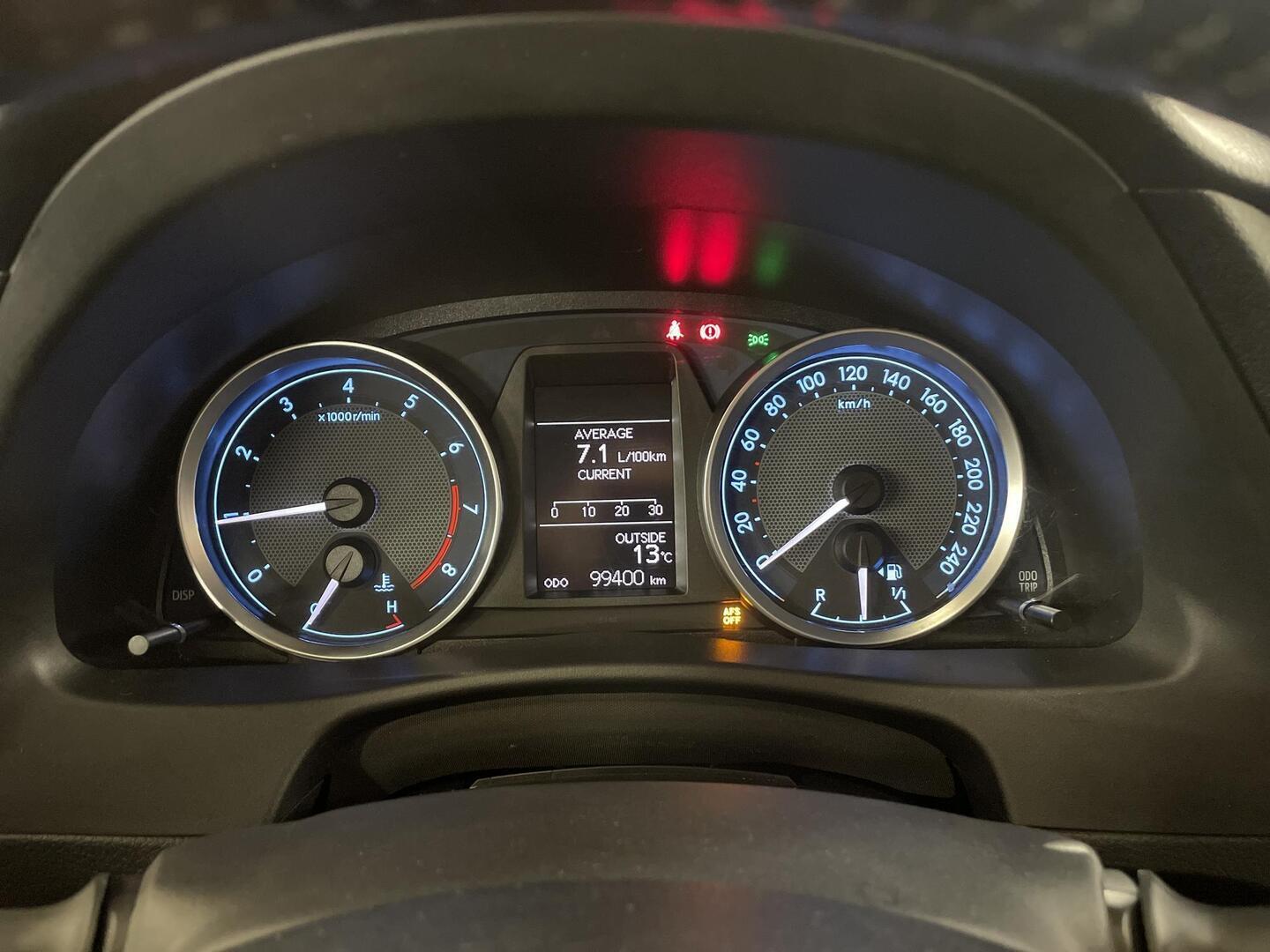TOYOTA Auris 2014