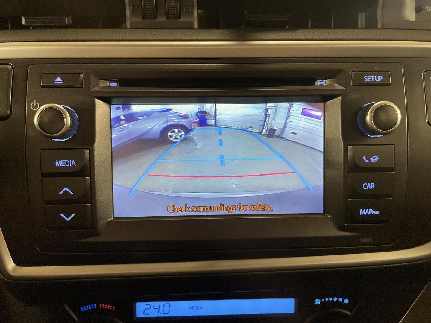 TOYOTA Auris 2014
