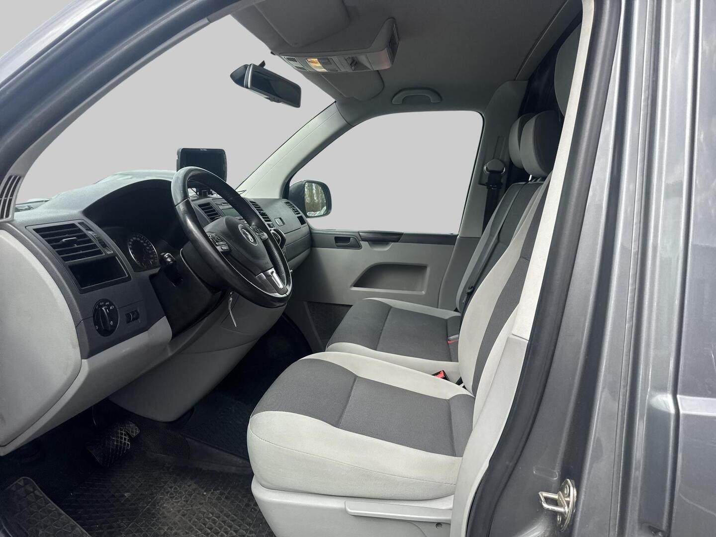 VOLKSWAGEN Transporter 2014