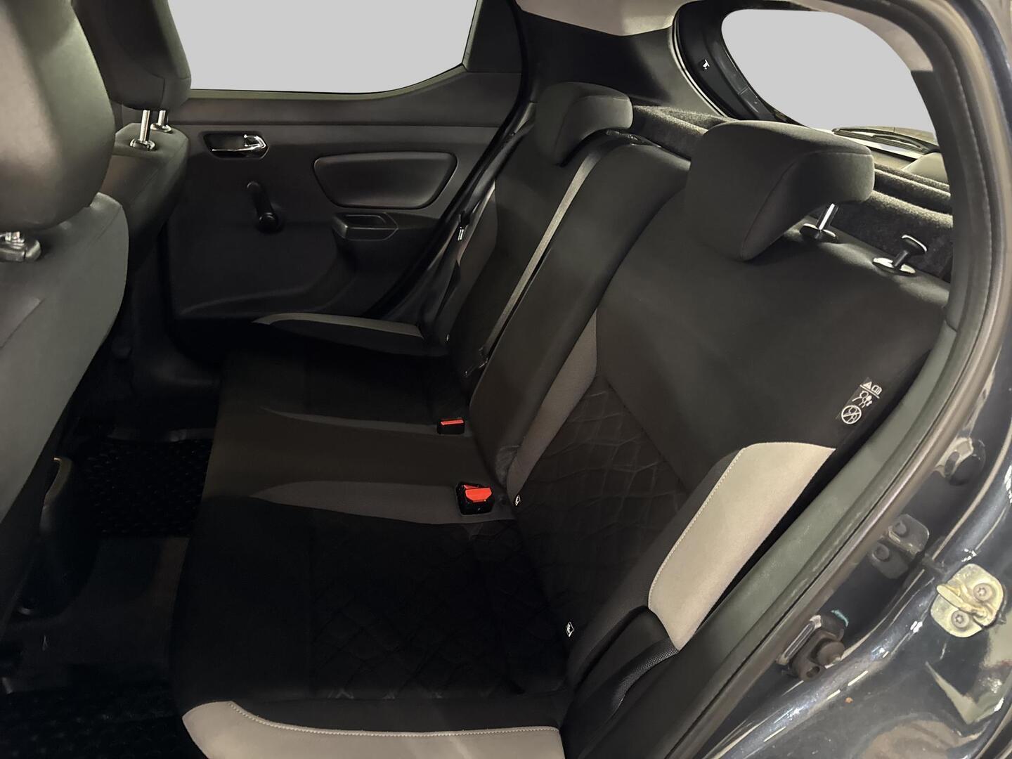 NISSAN Micra 2017