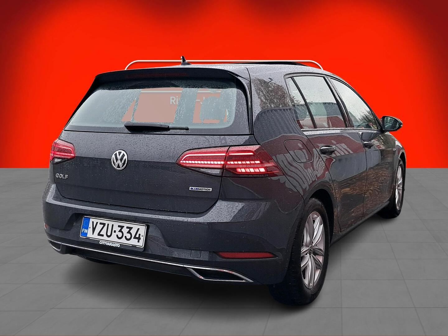 VOLKSWAGEN Golf 2018