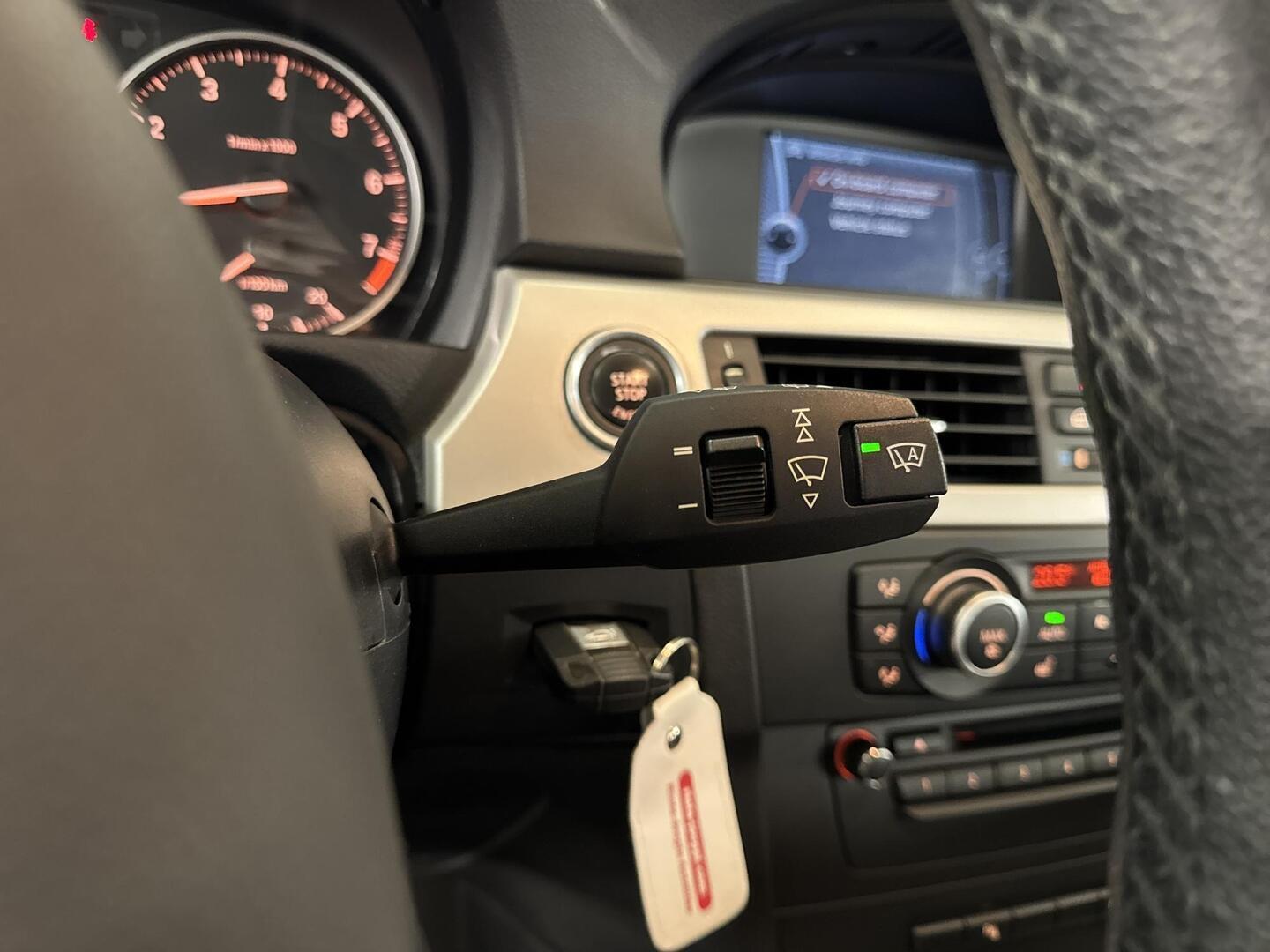BMW 320 2011