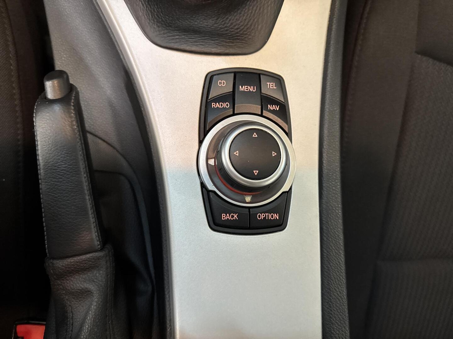 BMW 320 2011