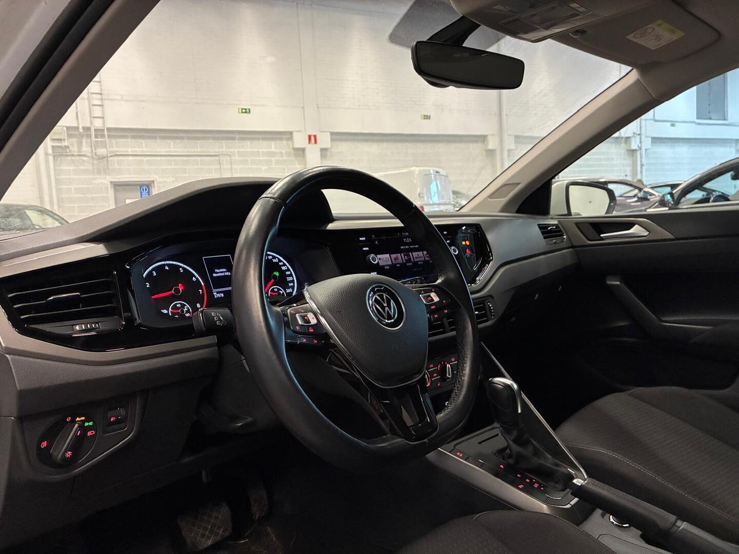 VOLKSWAGEN Polo 2021