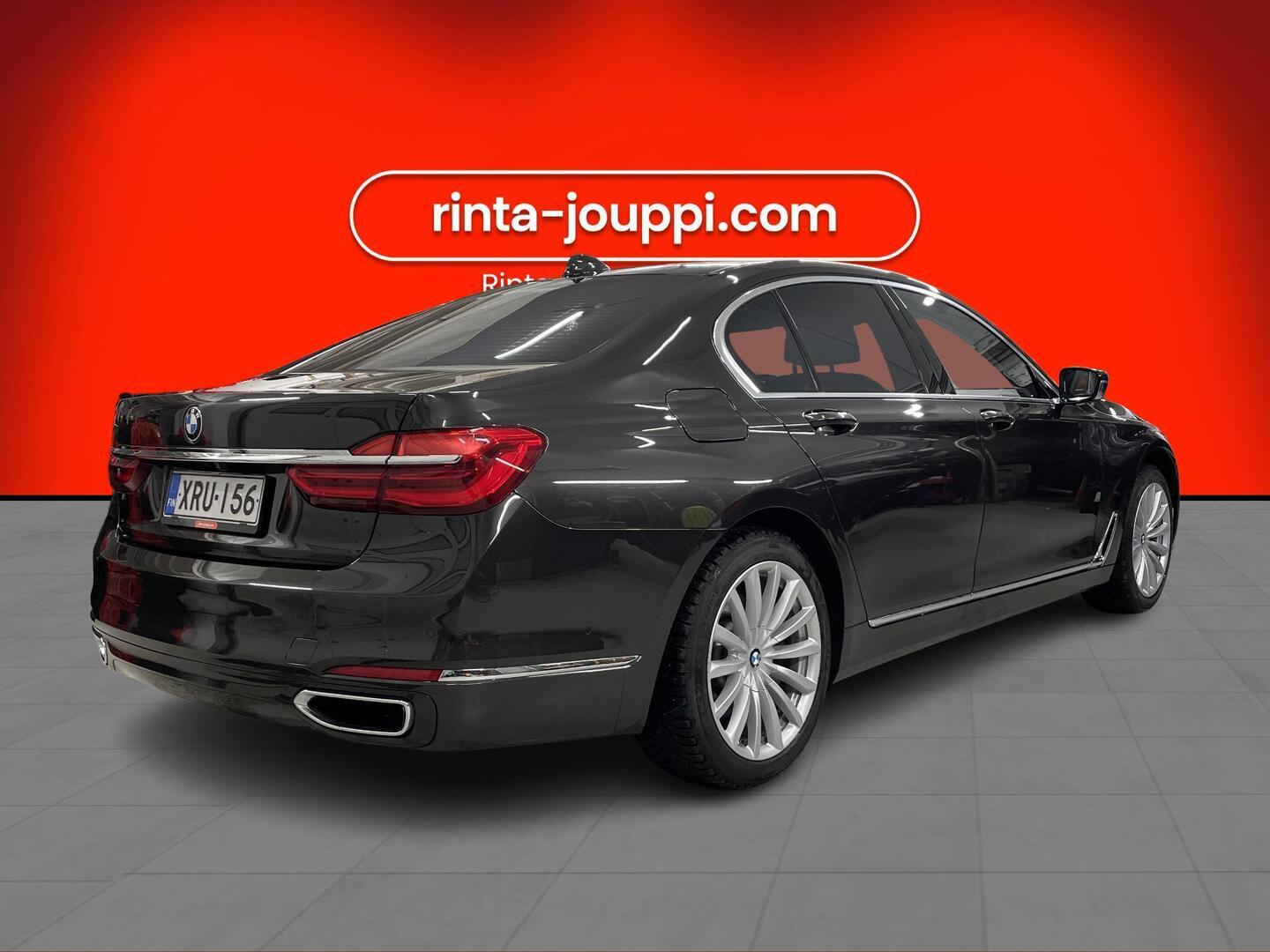BMW 740 2016