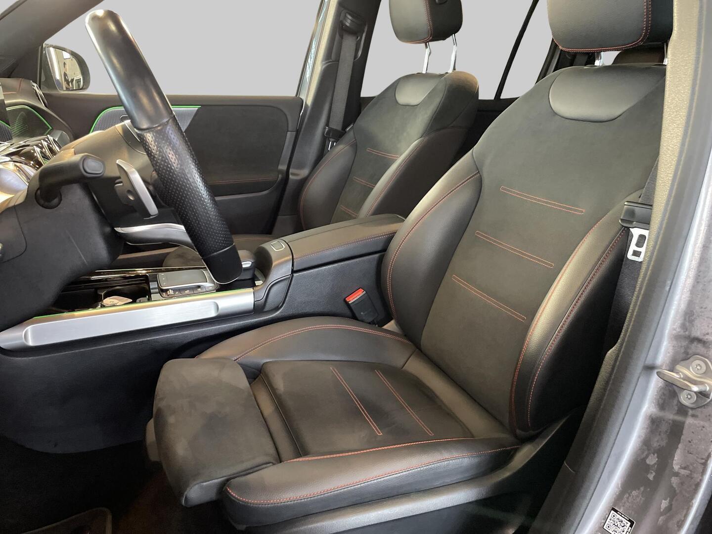 MERCEDES-BENZ EQB 2022