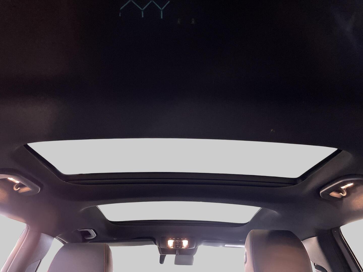 MERCEDES-BENZ EQB 2022