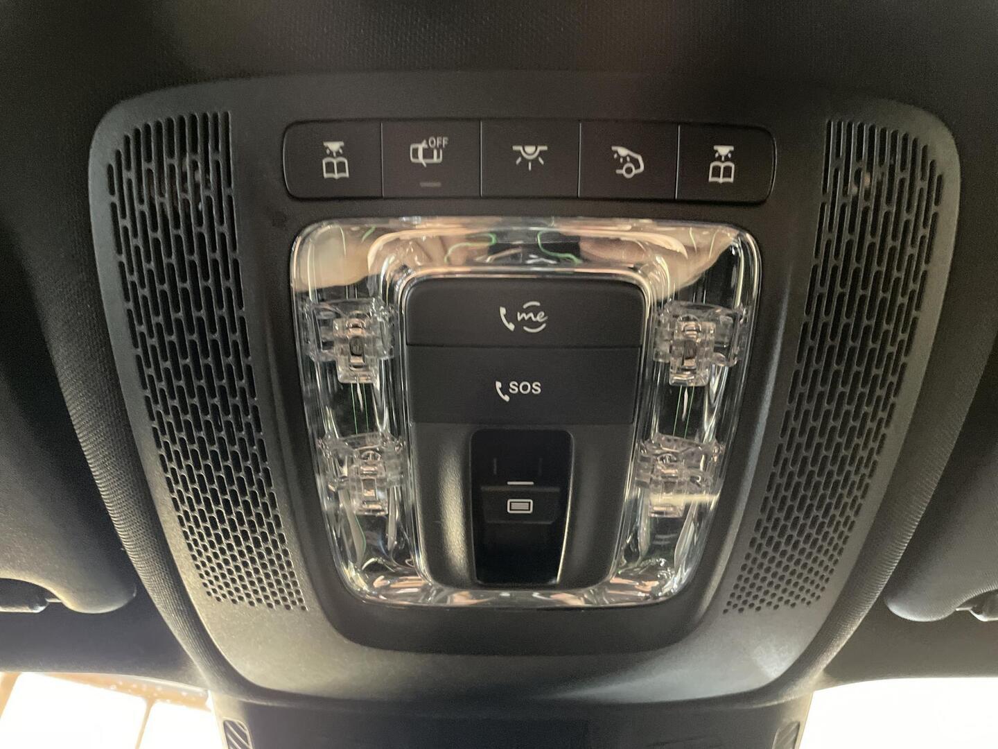 MERCEDES-BENZ EQB 2022