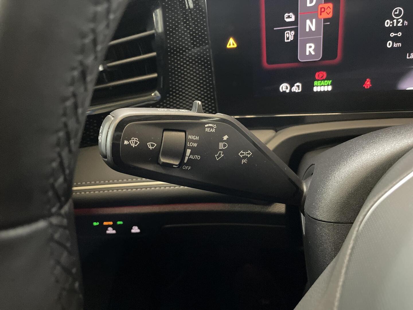 VOLKSWAGEN PASSAT 2025