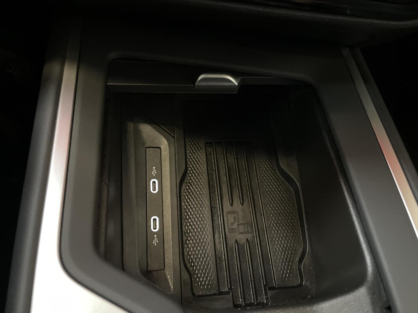 VOLKSWAGEN PASSAT 2025