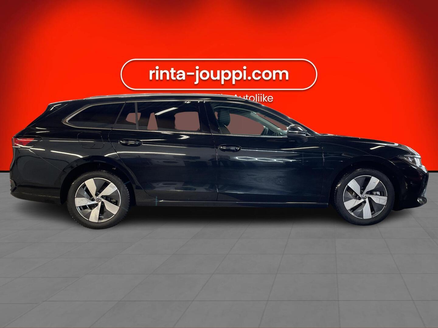 VOLKSWAGEN PASSAT 2025