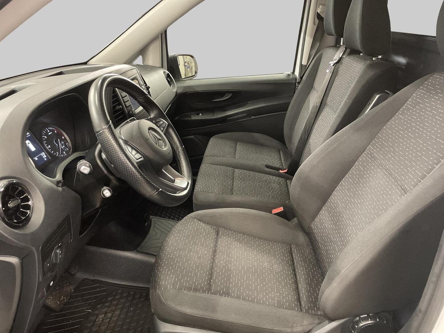 MERCEDES-BENZ Vito 2022