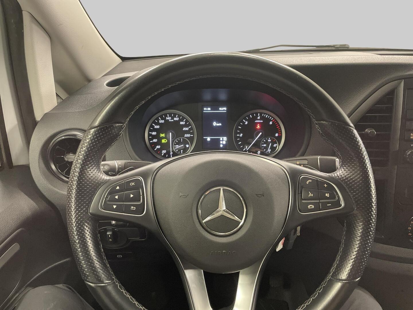 MERCEDES-BENZ Vito 2022