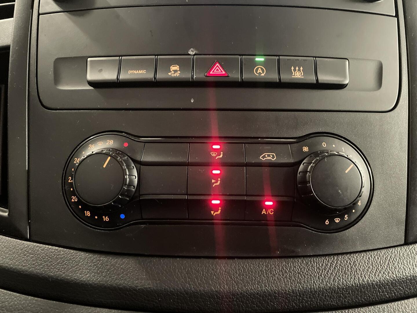 MERCEDES-BENZ Vito 2022