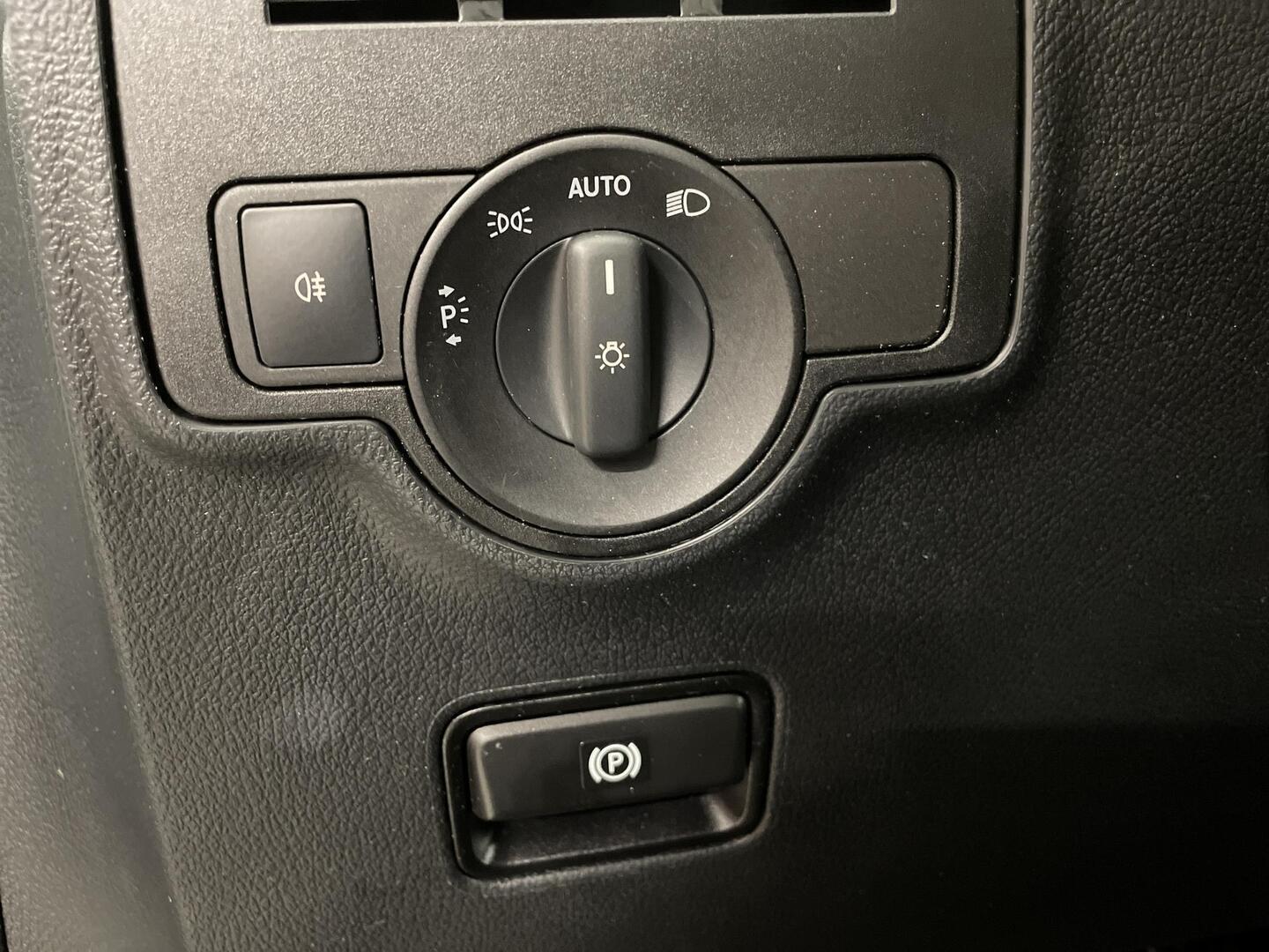 MERCEDES-BENZ Vito 2022