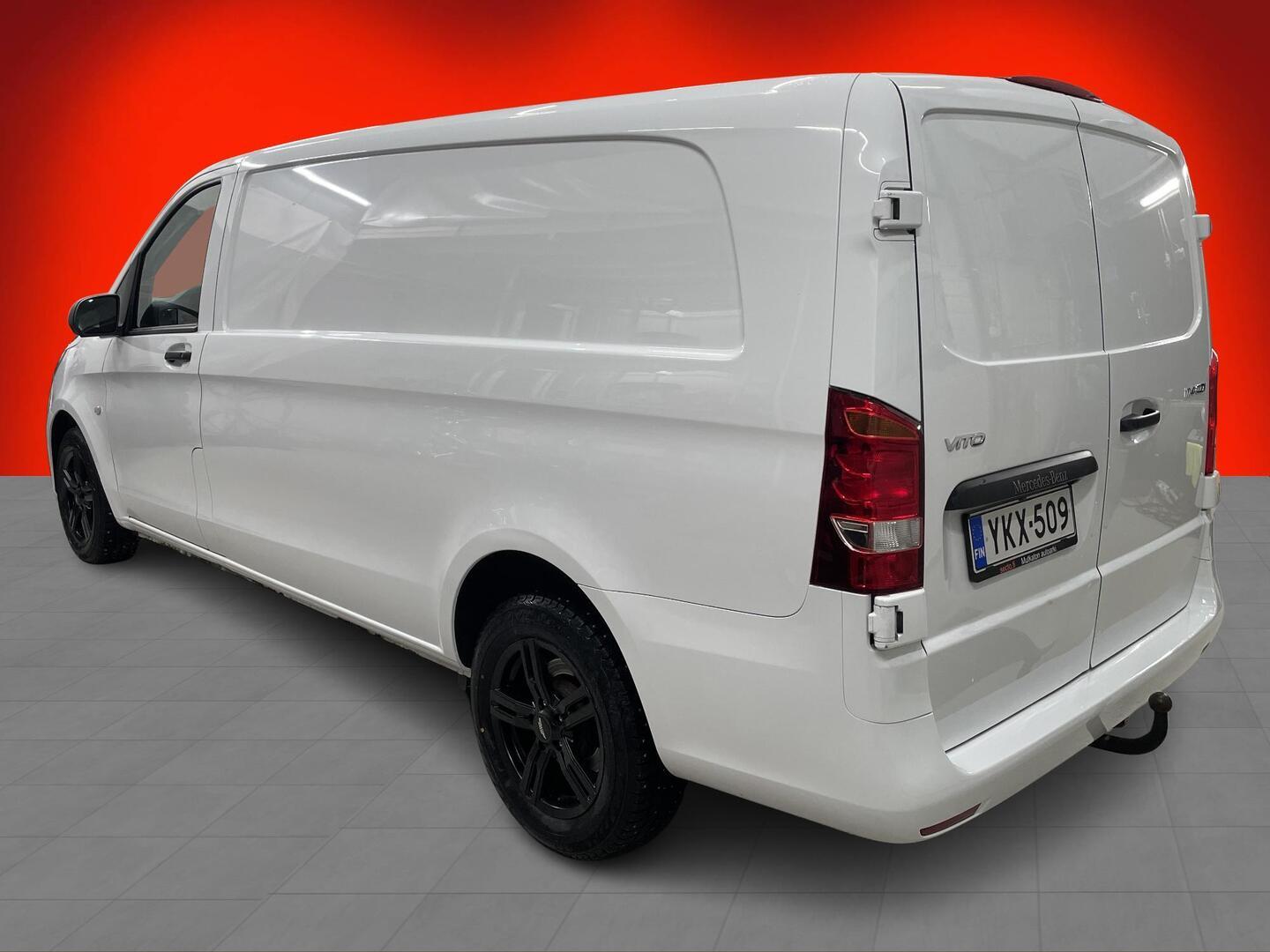 MERCEDES-BENZ Vito 2022