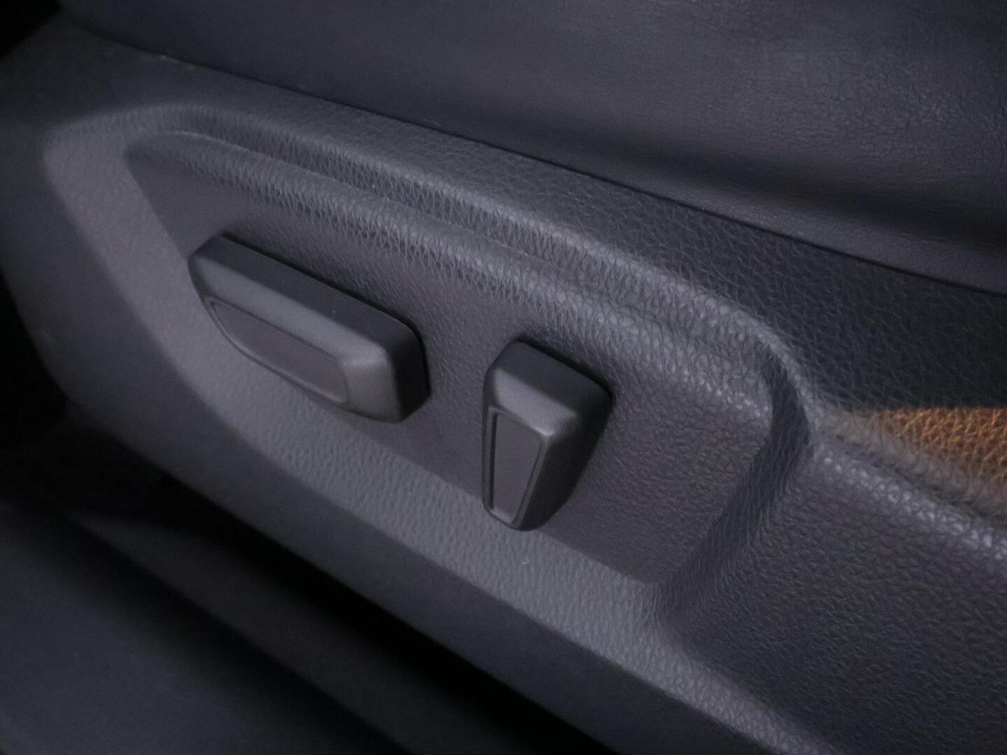 MITSUBISHI ECLIPSE CROSS 2023