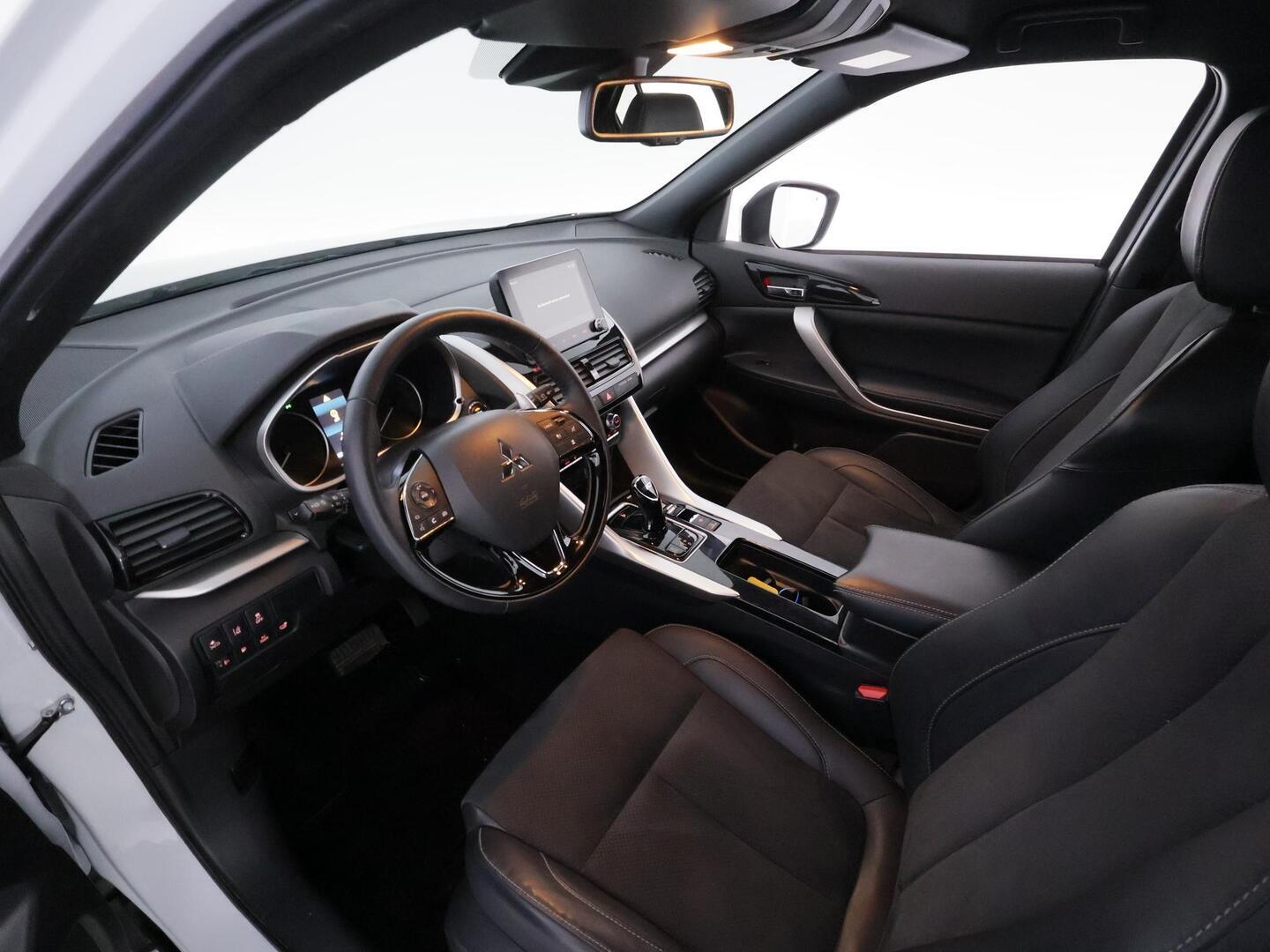 MITSUBISHI ECLIPSE CROSS 2023