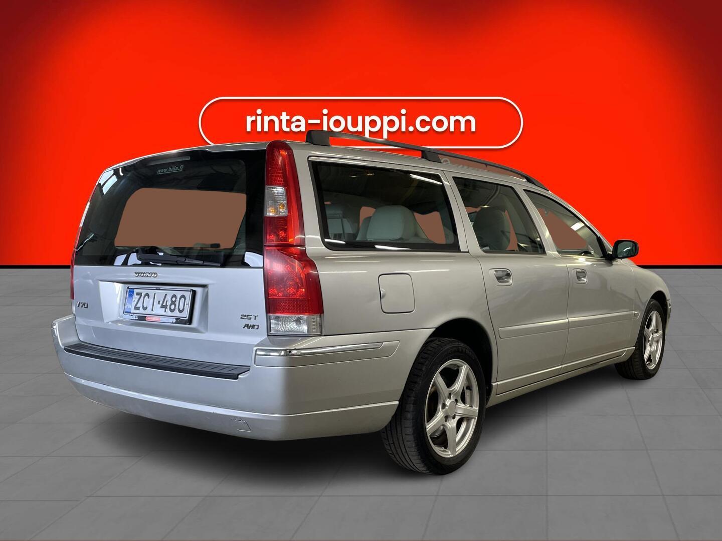 VOLVO V70 2005