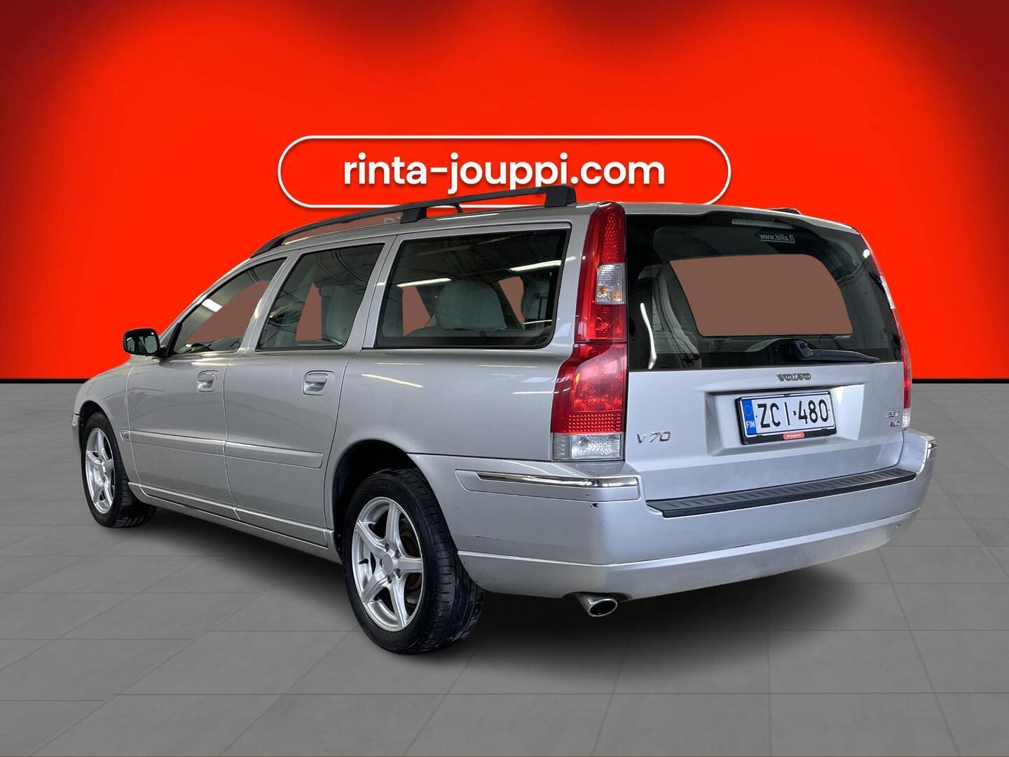 VOLVO V70 2005