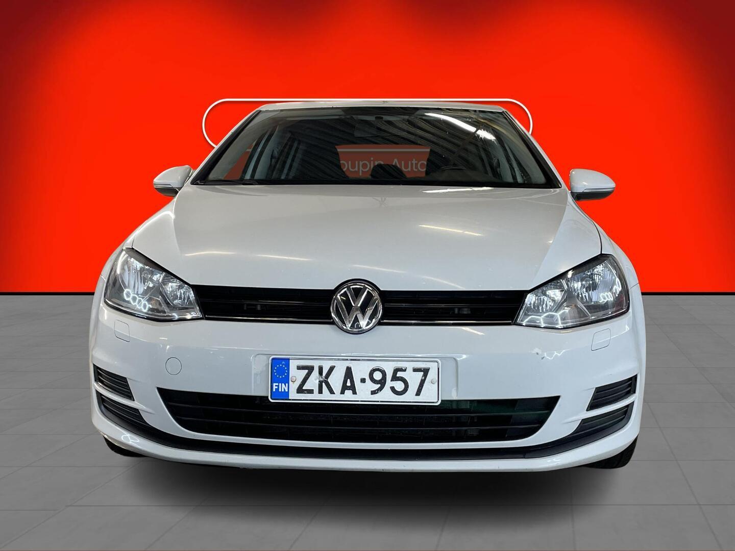 VOLKSWAGEN Golf 2013