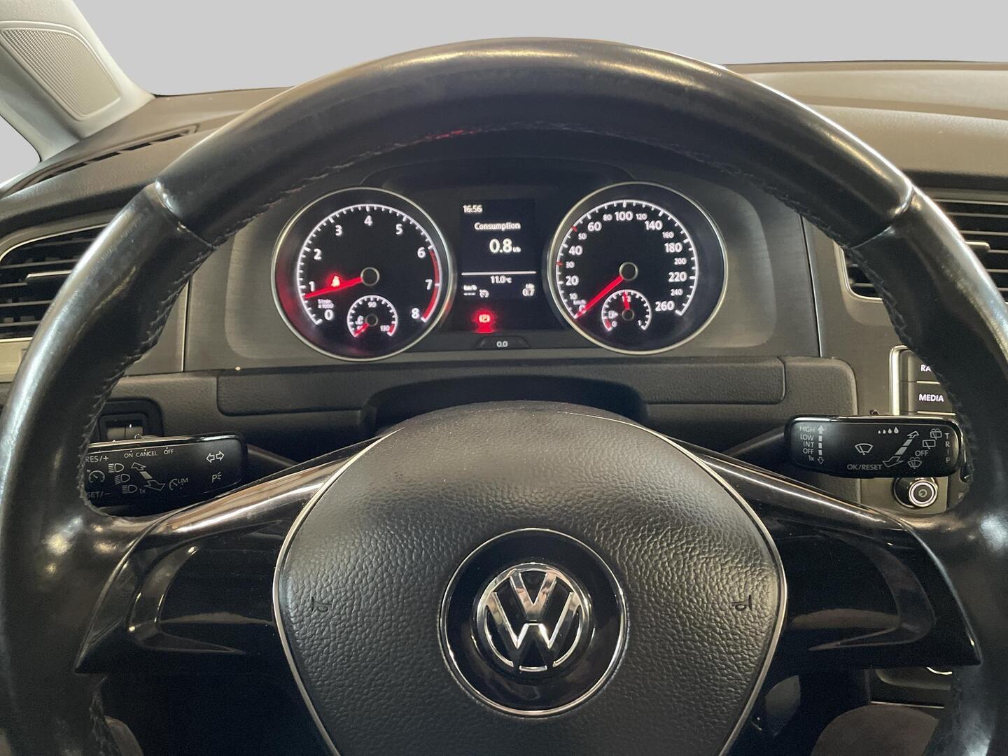 VOLKSWAGEN Golf 2013
